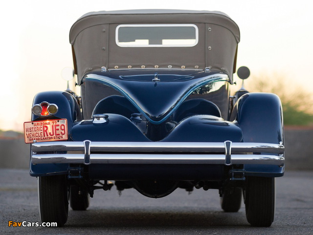 Images of Packard Speedster Eight Boattail Roadster/Runabout (734-422/452) 1930 (640 x 480)