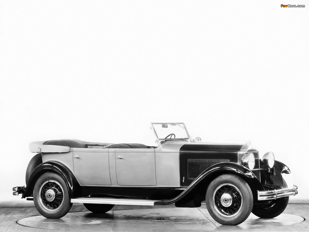 Packard Standard Eight Phaeton (833-461) 1931 pictures (1280 x 960)