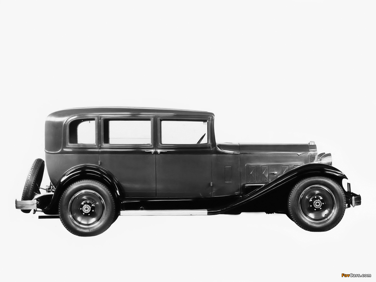 Packard Standard Eight Sedan (901-503) 1932 pictures (1280 x 960)