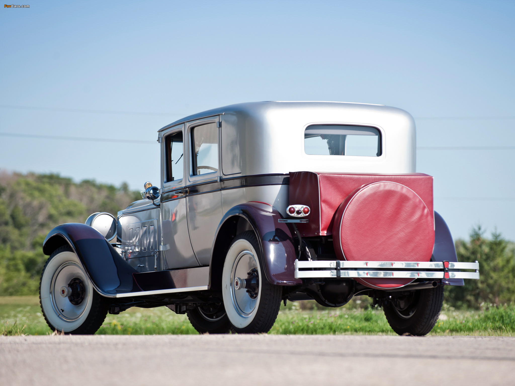 Pictures of Packard Standard Eight Club Sedan (443-386) 1928 (2048 x 1536)