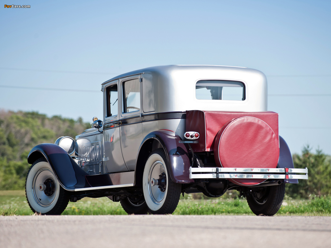 Pictures of Packard Standard Eight Club Sedan (443-386) 1928 (1280 x 960)