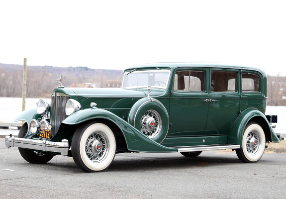 Images of 1933 Packard Super Eight 7-passenger Sedan (1004-654) 1933