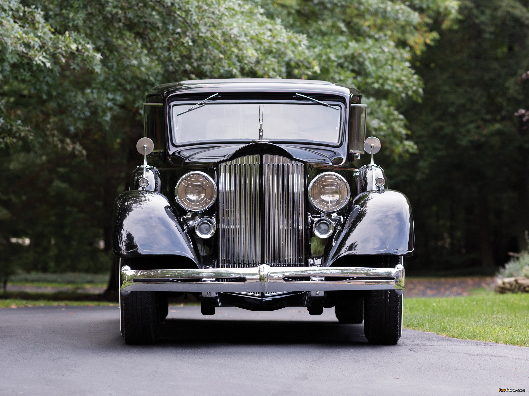 Images of Packard Super Eight Club Sedan (1104-756) 1934 (2048 x 1536)