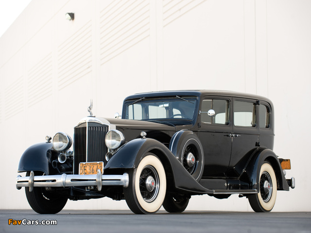 Images of Packard Super Eight Sedan (753) 1934 (640 x 480)