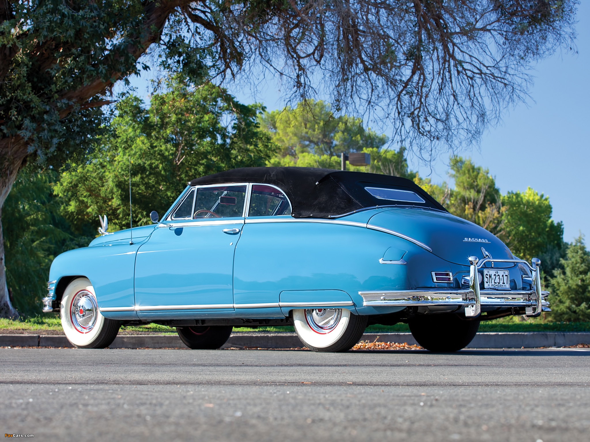 Images of Packard Super Eight Victoria Convertible (2232-2279) 1948 (2048 x 1536)