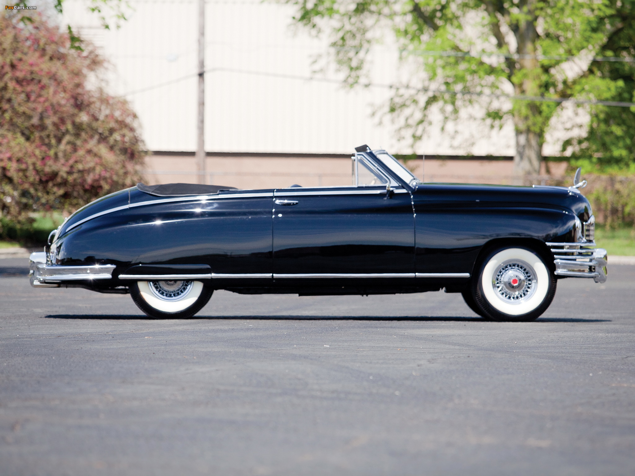 Images of Packard Super Eight Victoria Convertible (2232-2279) 1948 (2048 x 1536)