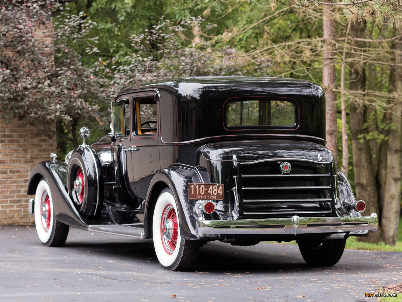 Packard Super Eight Club Sedan (1104-756) 1934 images (1280 x 960)