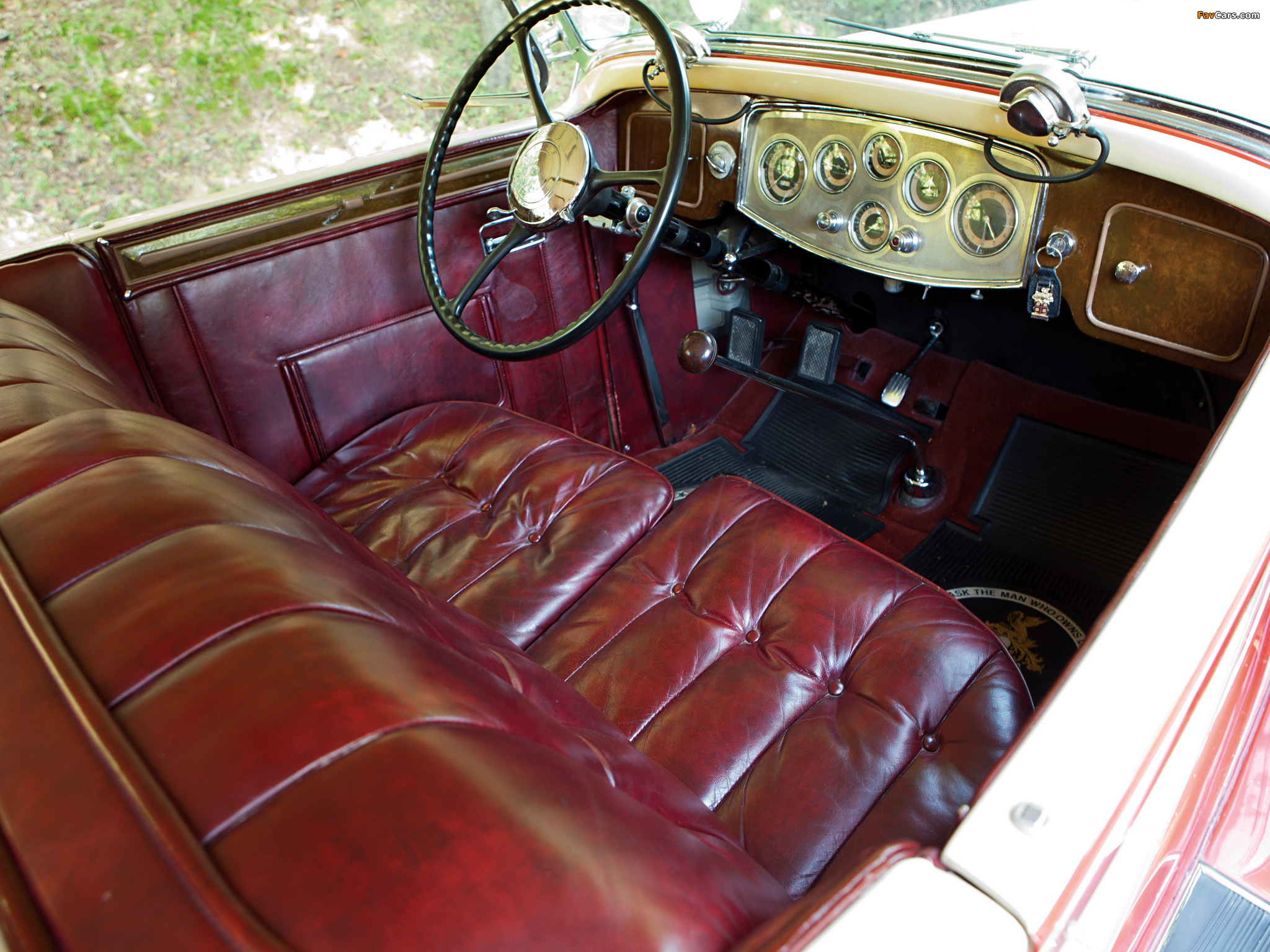 Photos of Packard Super Eight Touring (1004-650) 1933 (2048 x 1536)