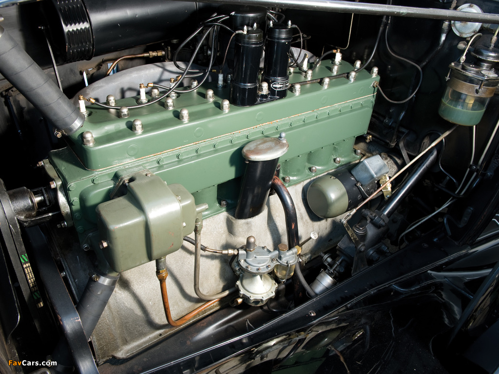 Photos of Packard Super Eight Sedan (753) 1934 (1024 x 768)