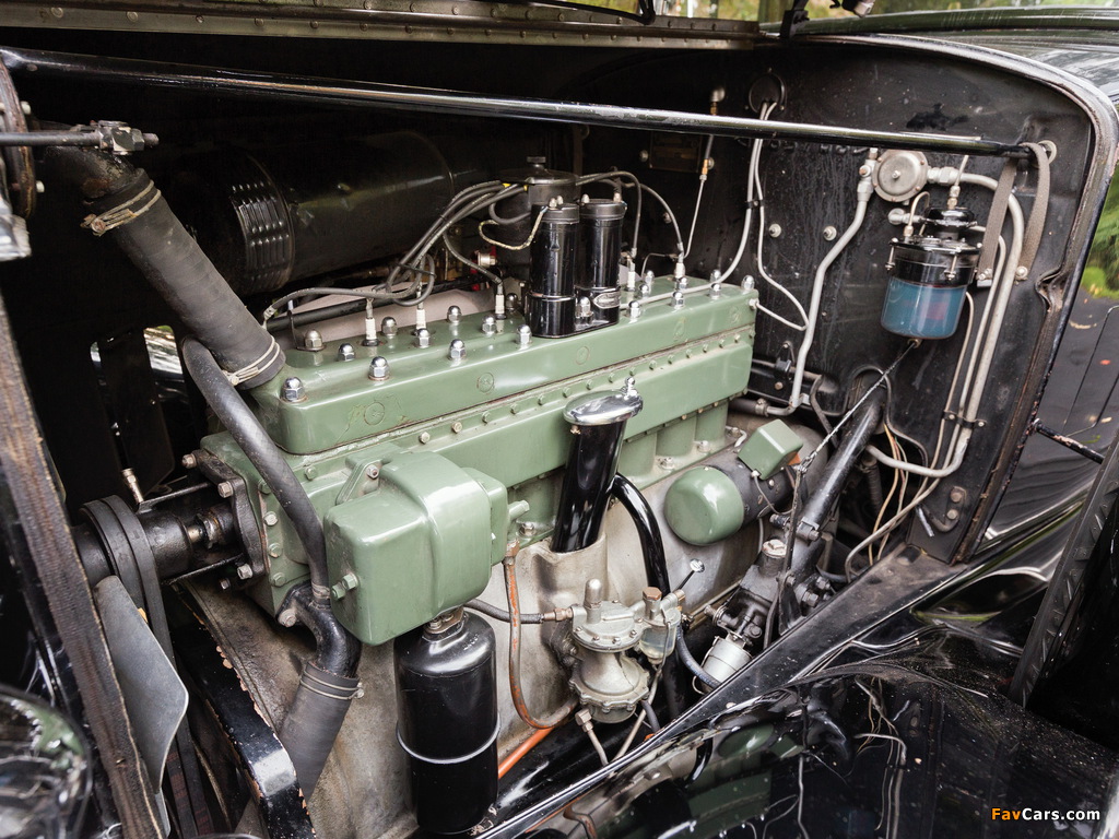 Photos of Packard Super Eight Club Sedan (1104-756) 1934 (1024 x 768)