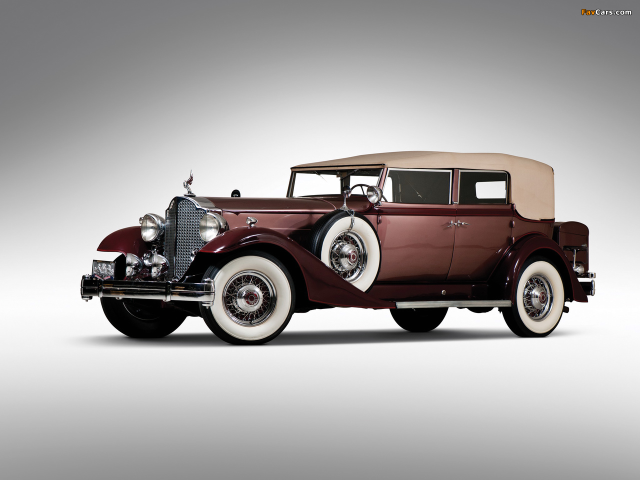 Images of Packard Twelve Convertible Sedan (1005-640) 1933 (1280 x 960)