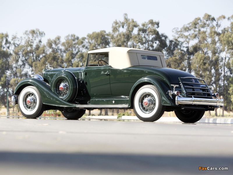 Images of Packard Twelve Coupe Roadster (1107-739) 1934 (800 x 600)