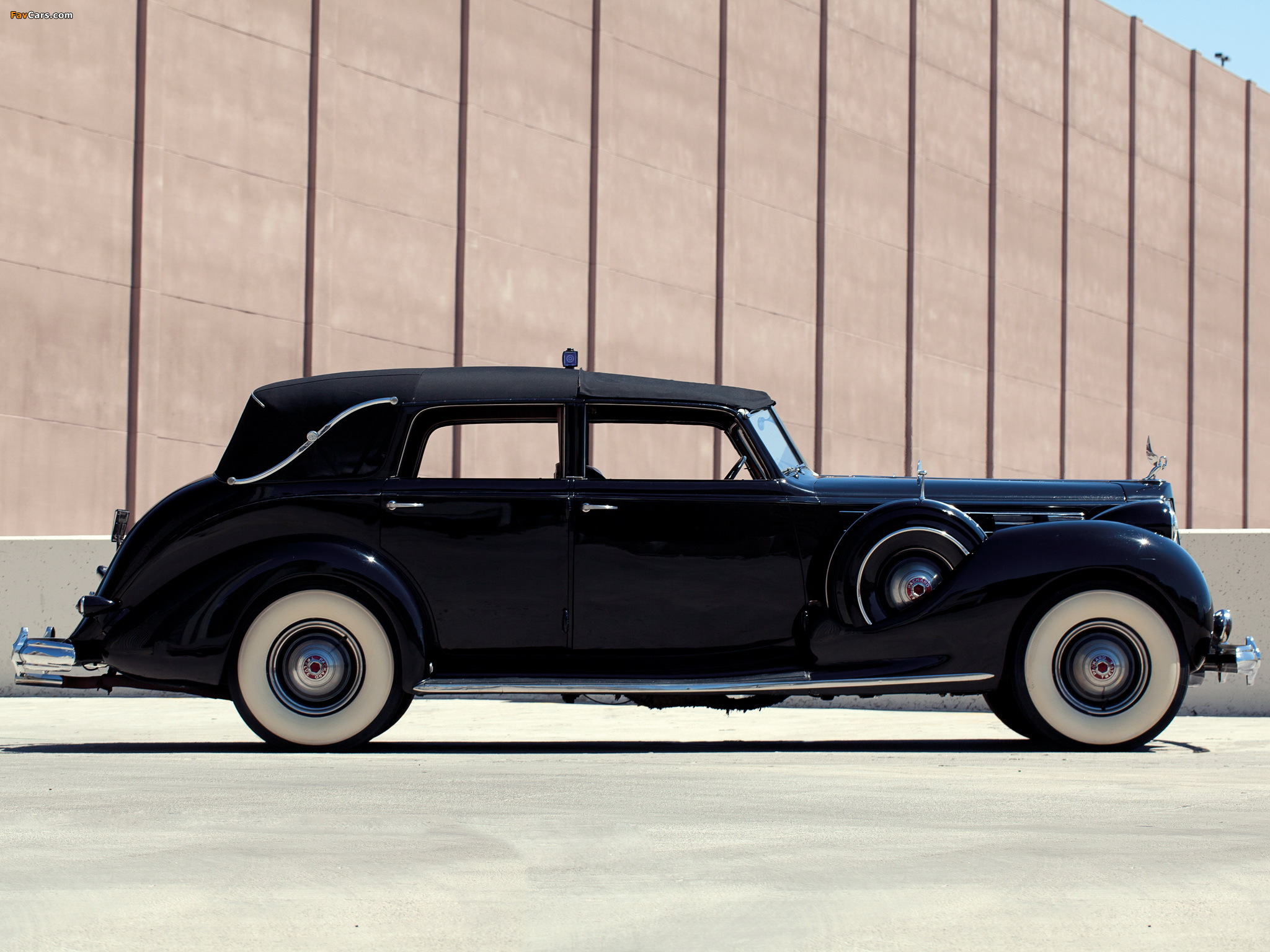 Images of Packard Twelve All-Weather Cabriolet by Brunn (1608-3087) 1938 (2048 x 1536)