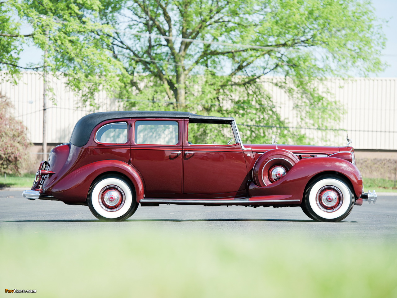 Images of 1938 Packard Twelve All-Weather Town Car by Rollston (1608-495) (1280 x 960)