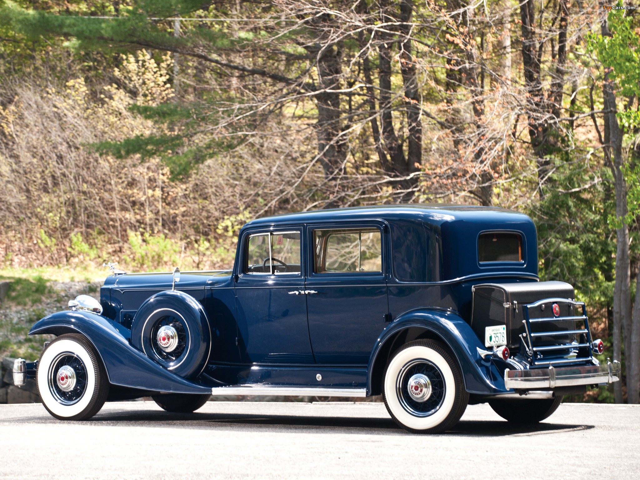 Packard Twelve Club Sedan (1005-636) 1933 images (2048 x 1536)