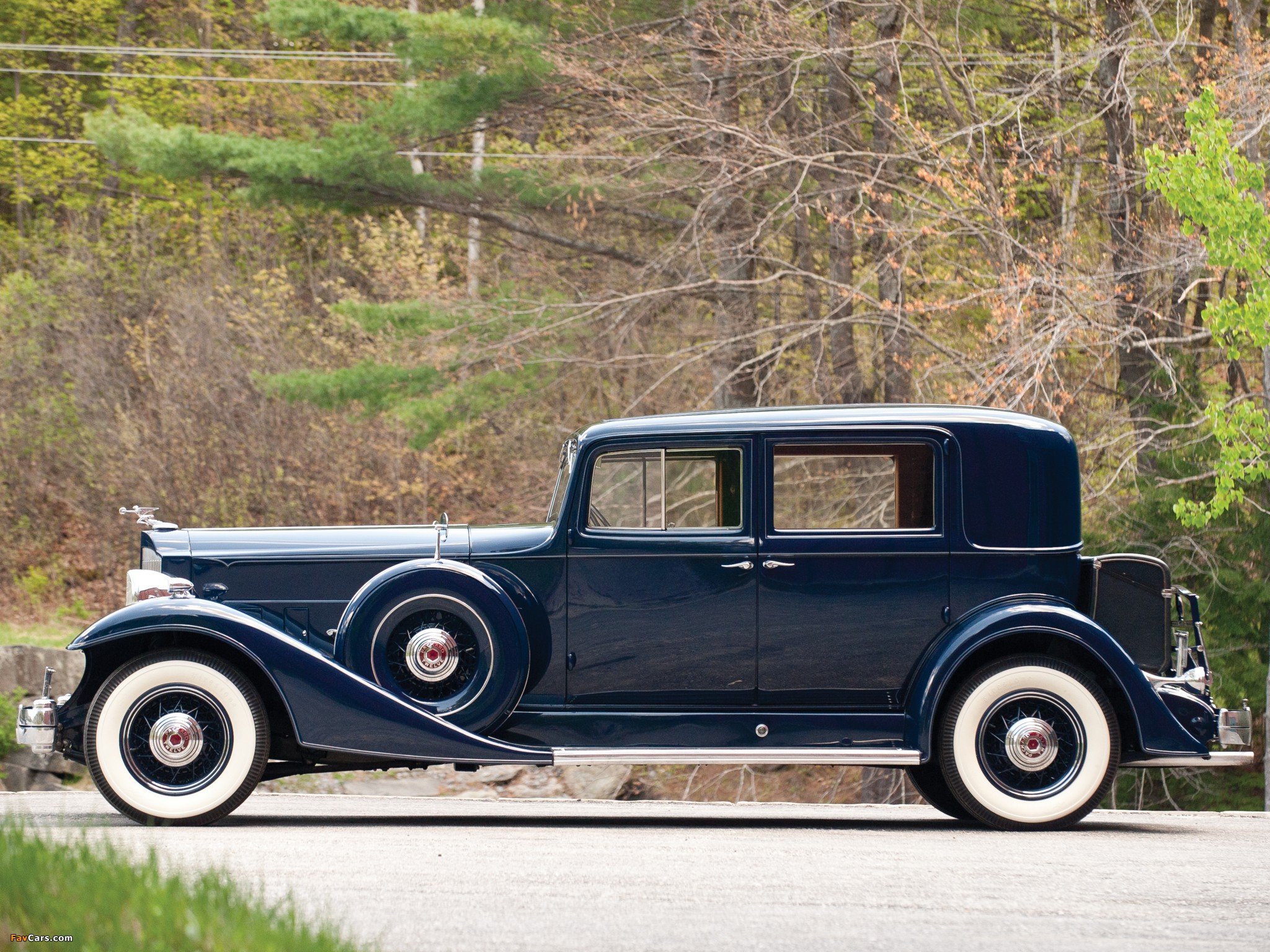 Packard Twelve Club Sedan (1005-636) 1933 photos (2048 x 1536)