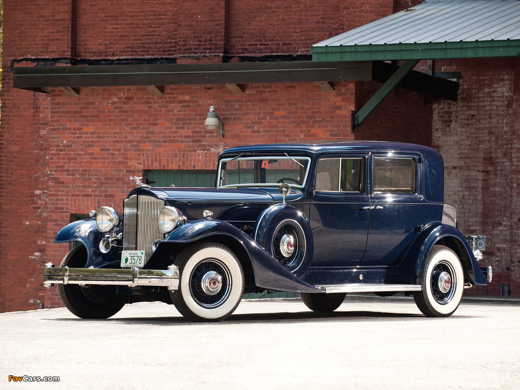 Packard Twelve Club Sedan (1005-636) 1933 wallpapers (1024 x 768)