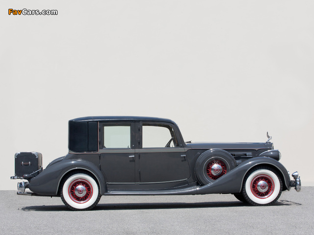 Packard Twelve Close Coupled Limousine 1935 pictures (640 x 480)