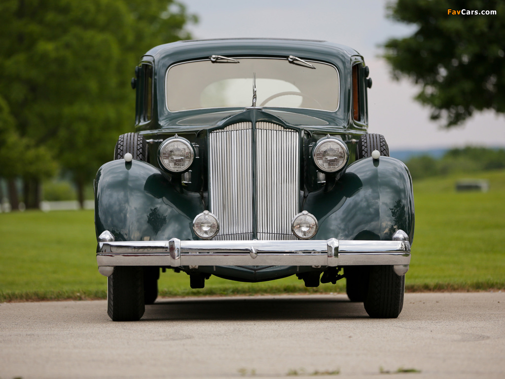 Packard Twelve Club Sedan 1936 photos (1024 x 768)