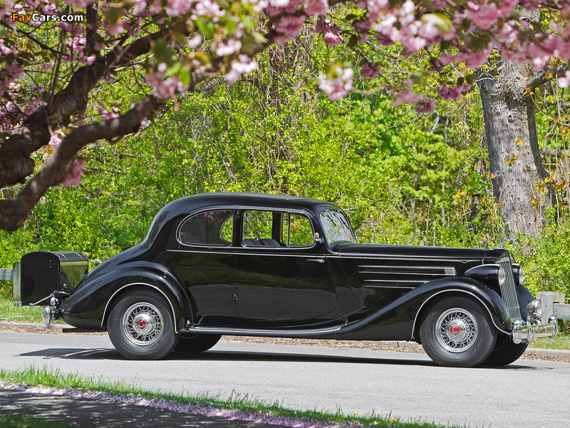 Packard Twelve 5-passenger Coupe (1407) 1936 wallpapers (800 x 600)