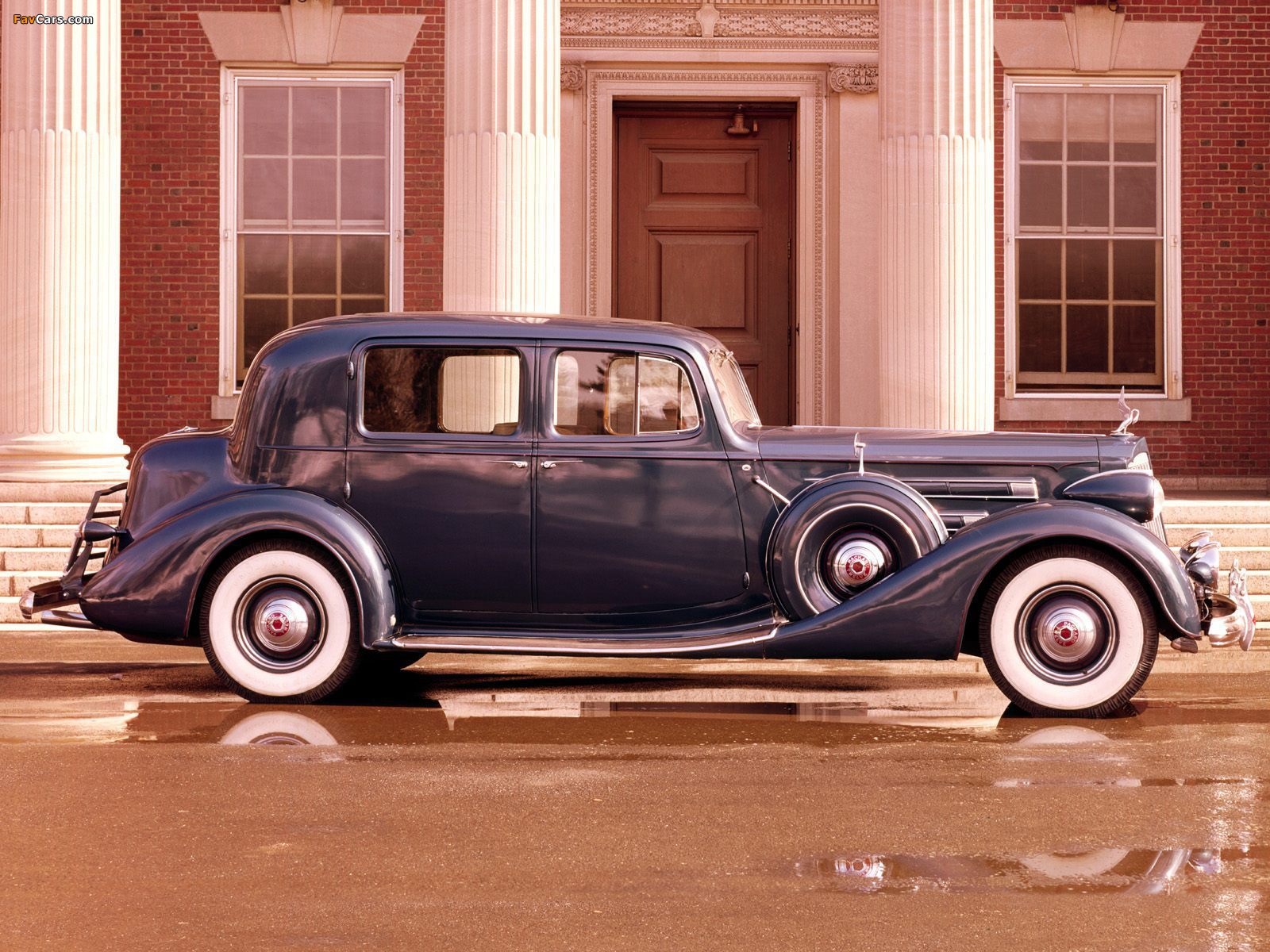 Packard Twelve Club Sedan (1036) 1937 wallpapers (1600 x 1200)