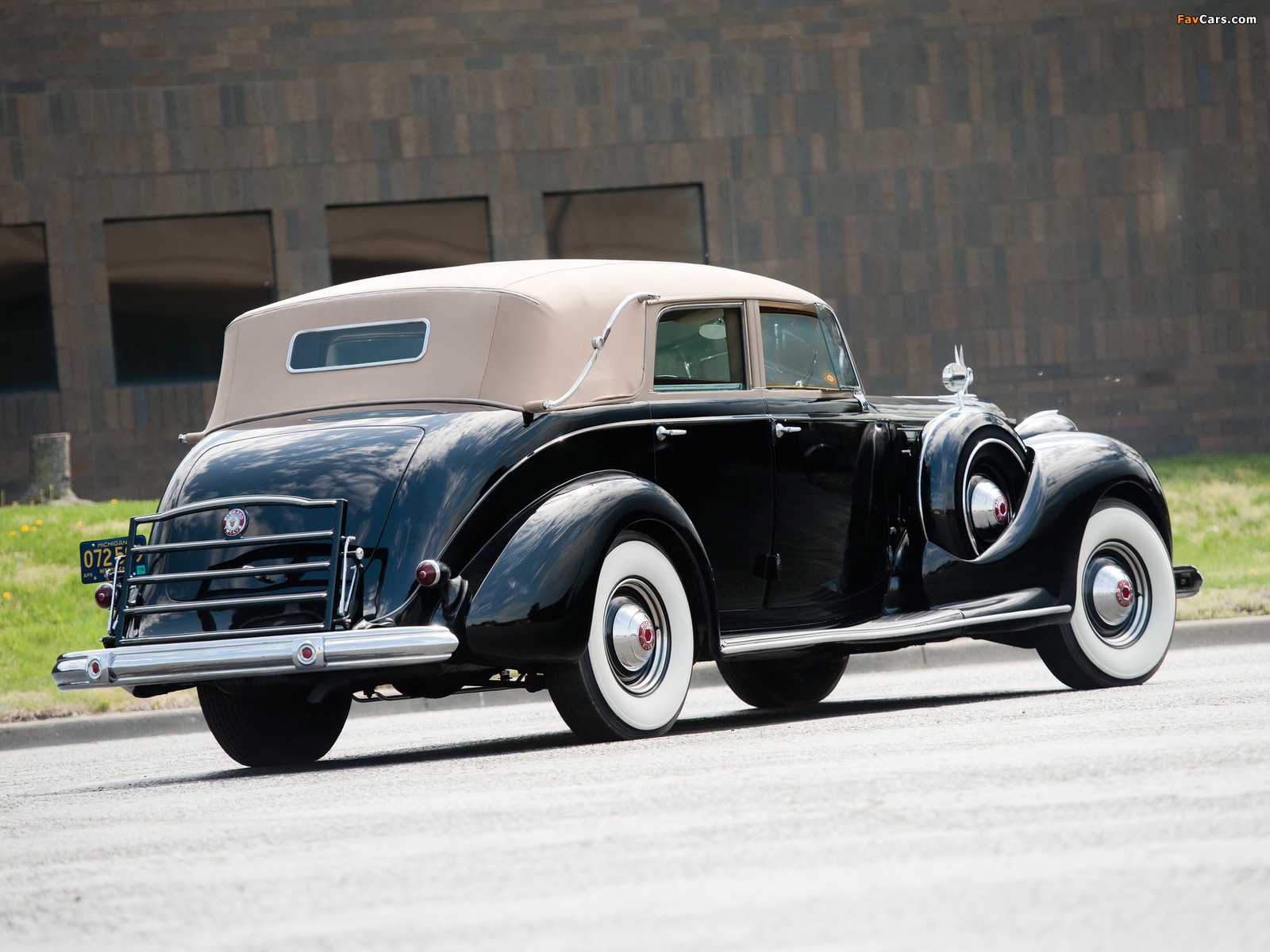 Packard Twelve Touring Cabriolet by Brunn (1708-4086) 1939 photos (1600 x 1200)