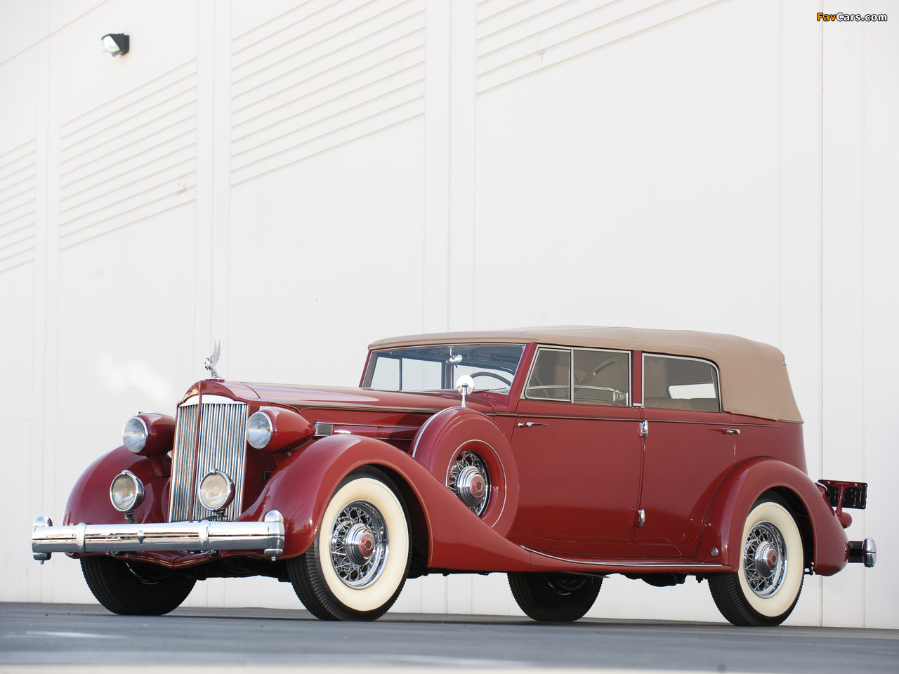 Photos of Packard Twelve Convertible Sedan by Dietrich (1208-873) 1935 (1280 x 960)