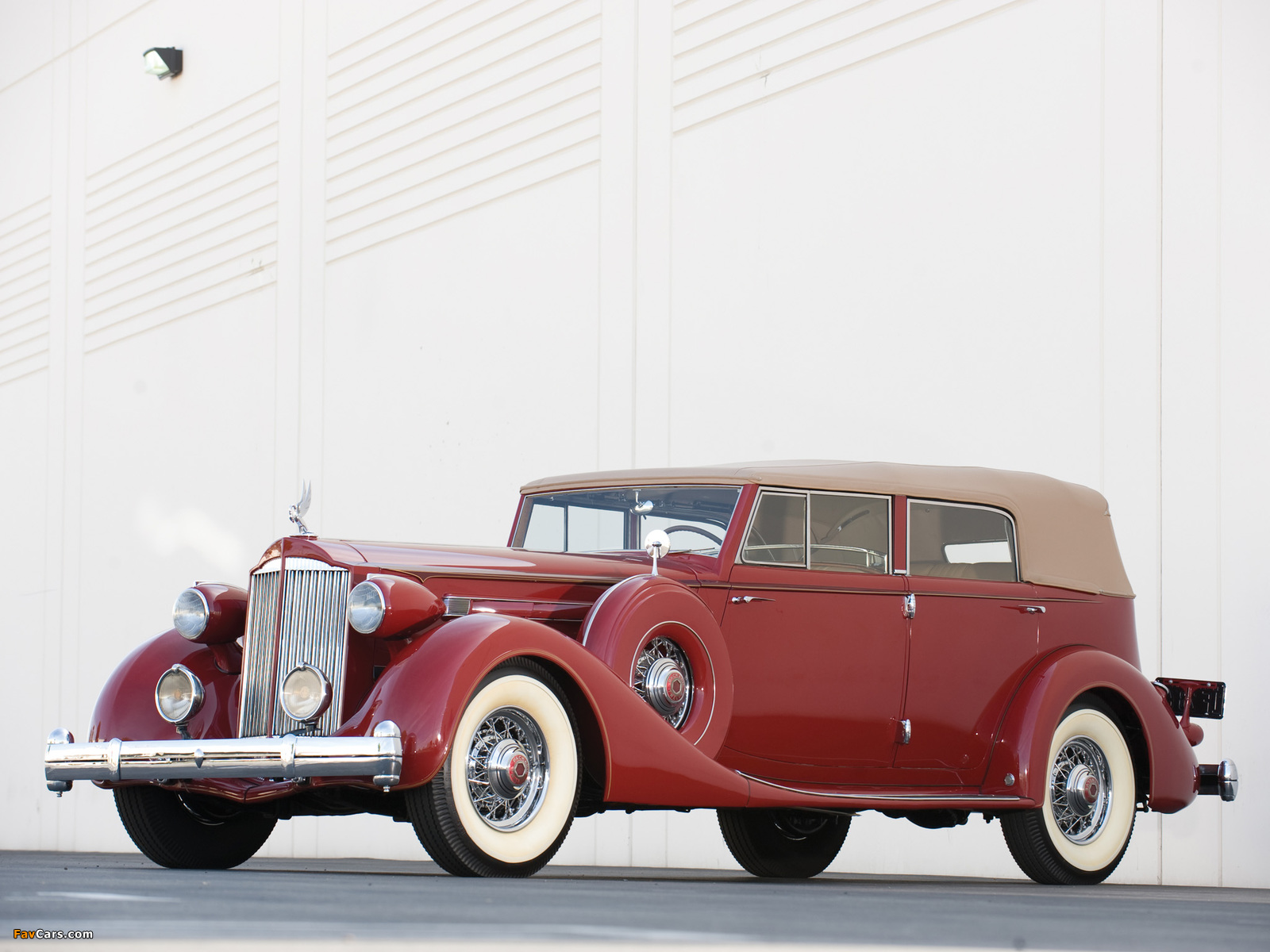Photos of Packard Twelve Convertible Sedan by Dietrich (1208-873) 1935 (1600 x 1200)