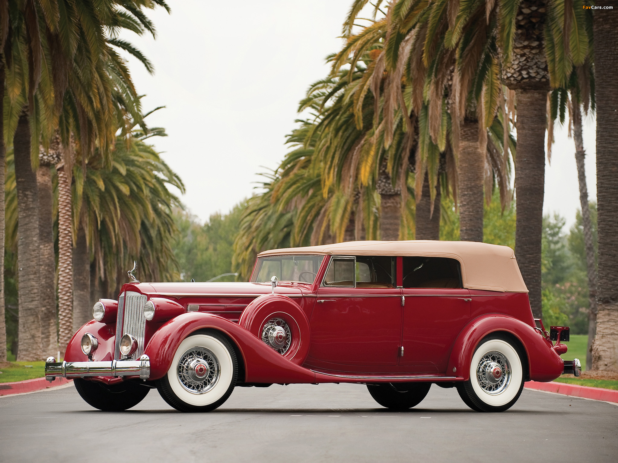 Photos of Packard Twelve Convertible Sedan by Dietrich (1208-873) 1935 (2048 x 1536)