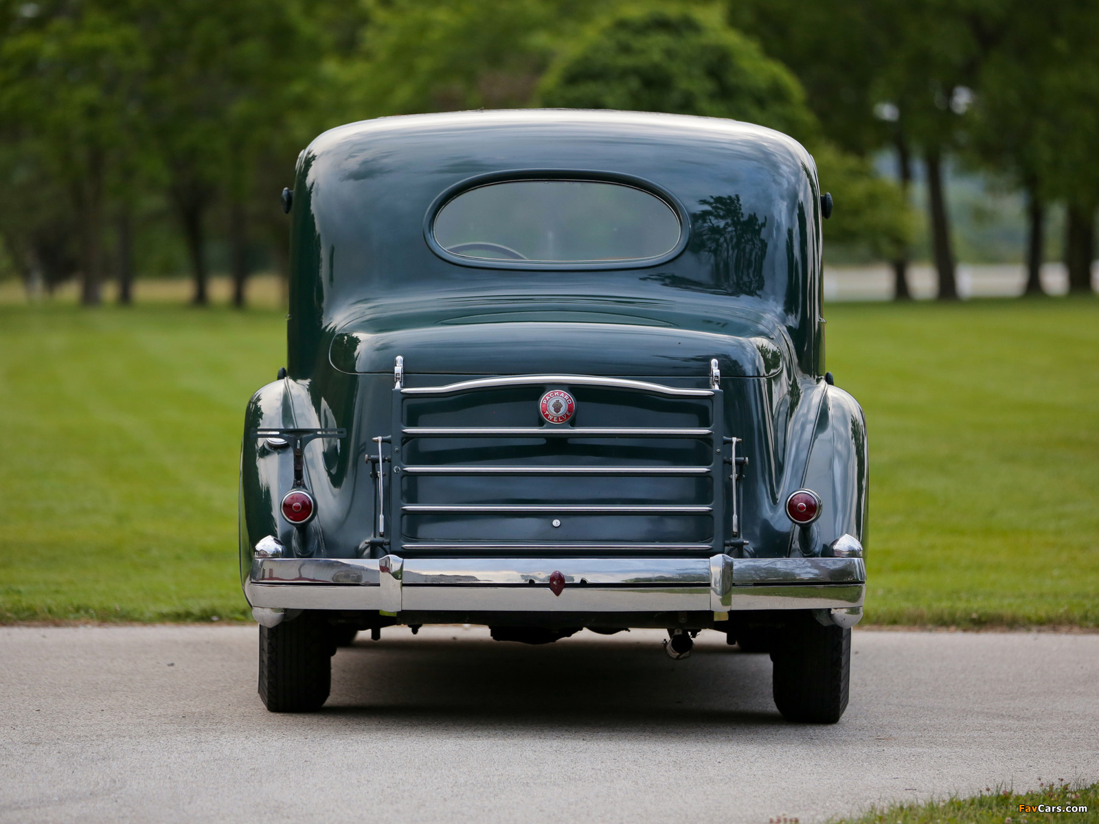 Photos of Packard Twelve Club Sedan 1936 (1600 x 1200)