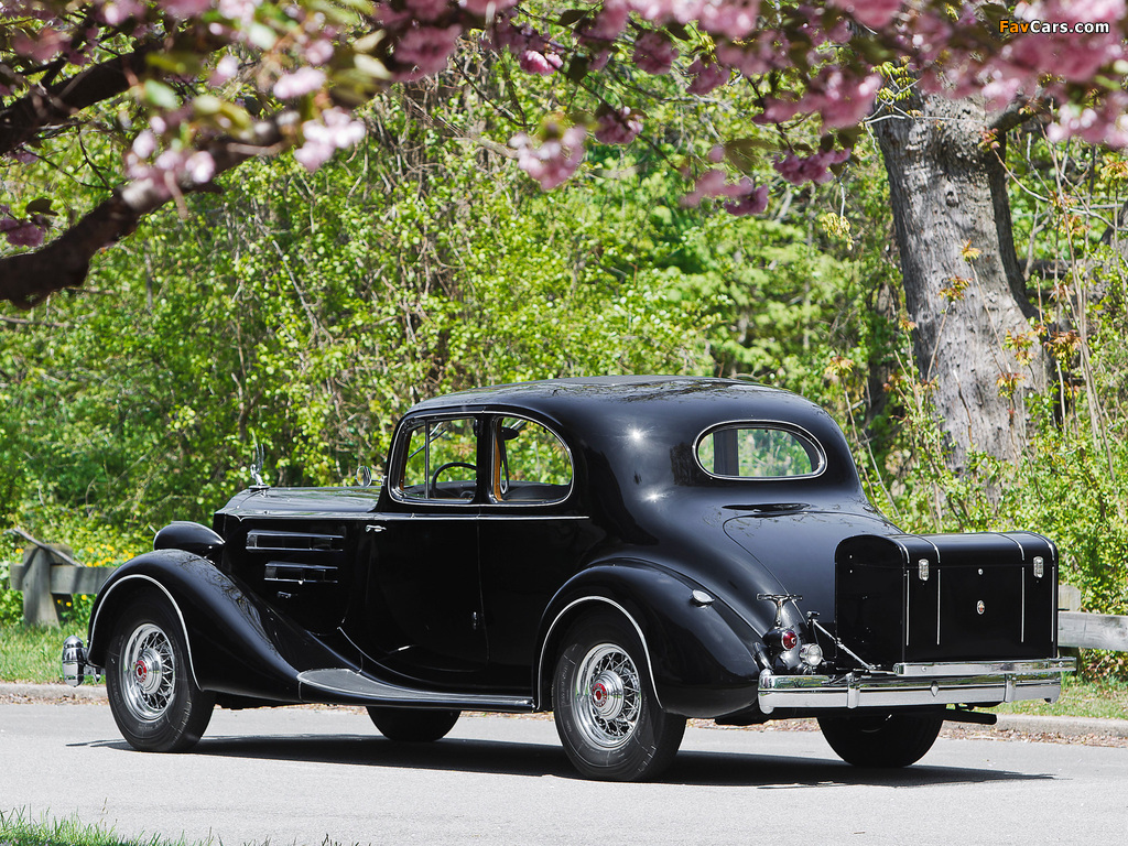 Photos of Packard Twelve 5-passenger Coupe (1407) 1936 (1024 x 768)