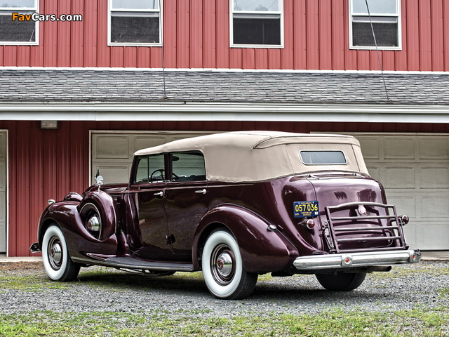 Photos of Packard Twelve Convertible Sedan (1708-1253) 1939 (640 x 480)