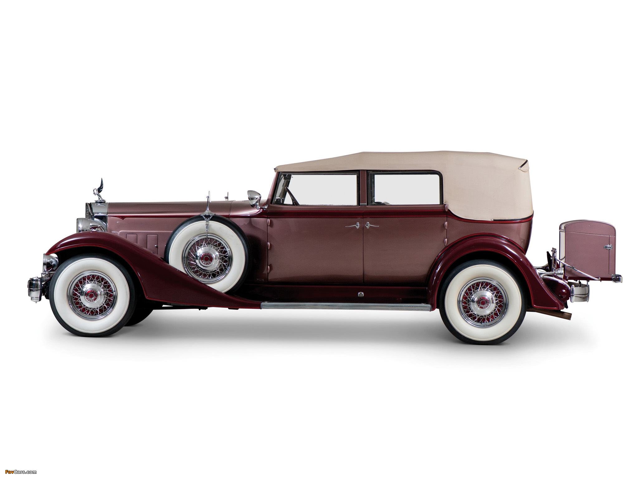 Pictures of Packard Twelve Convertible Sedan (1005-640) 1933 (2048 x 1536)
