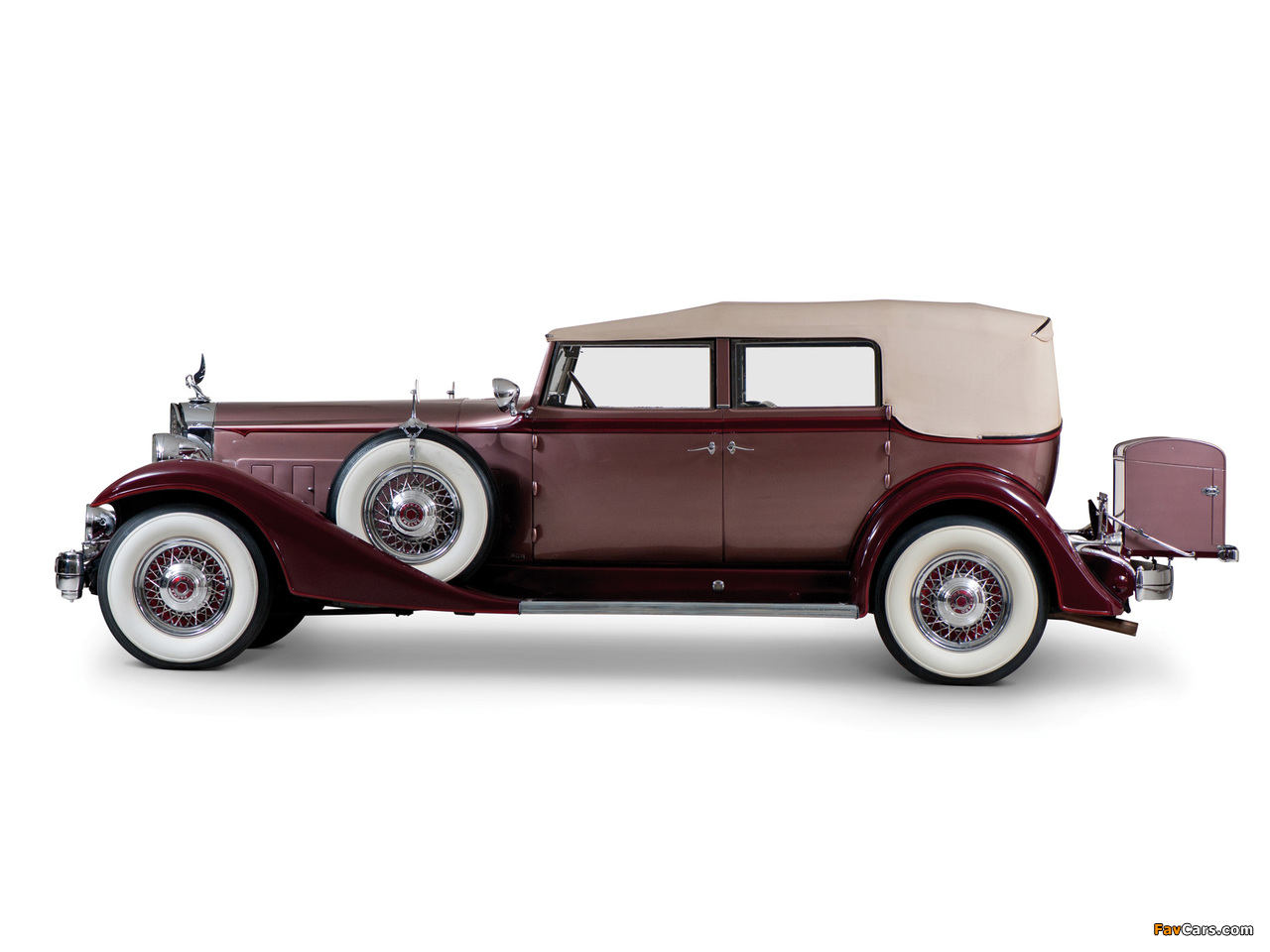 Pictures of Packard Twelve Convertible Sedan (1005-640) 1933 (1280 x 960)