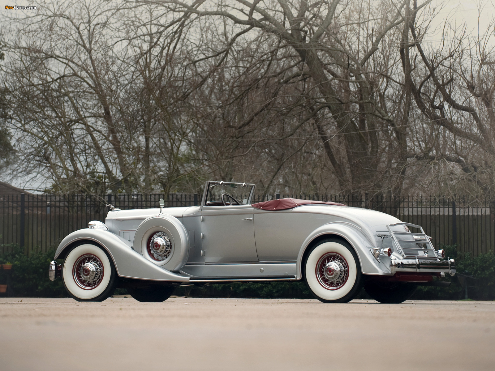 Pictures of Packard Twelve Coupe Roadster (1107-739) 1934 (1600 x 1200)