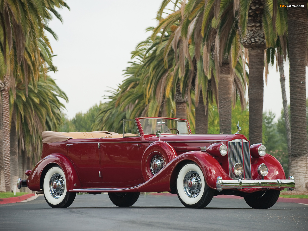 Packard Twelve Convertible Sedan by Dietrich (1208-873) 1935 wallpapers (1280 x 960)