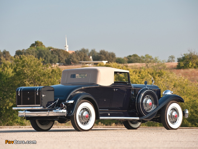 Pictures of Packard Twin Six Coupe Roadster 1932 (640 x 480)