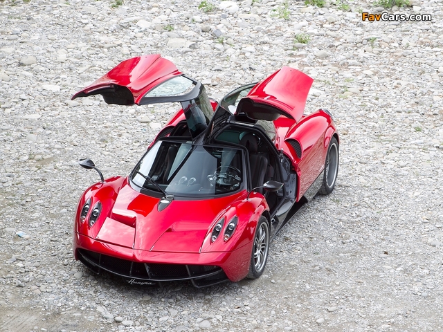 Pagani Huayra 2012 pictures (640 x 480)