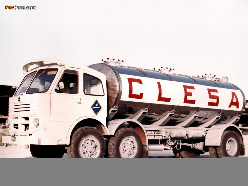 Images of Pegaso 1063 6x2 Tanker 1962–69 (800 x 600)