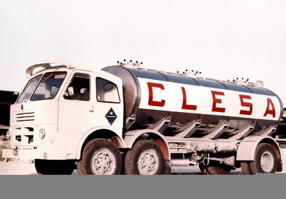 Images of Pegaso 1063 6x2 Tanker 1962–69