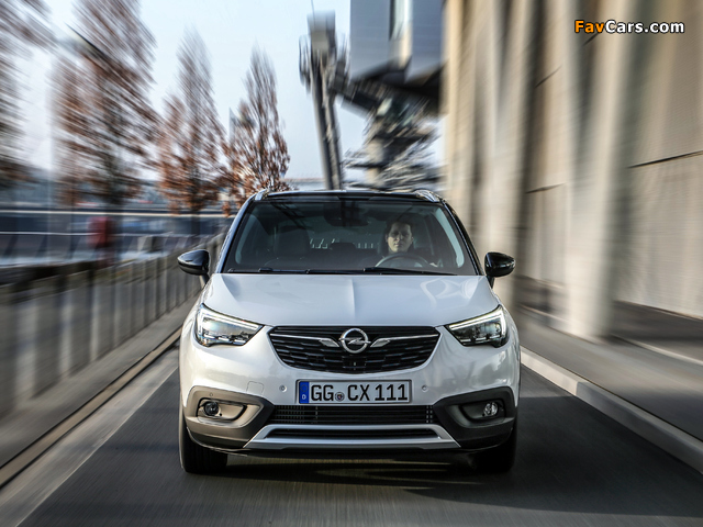 Opel Crossland X Turbo 2017 images (640 x 480)