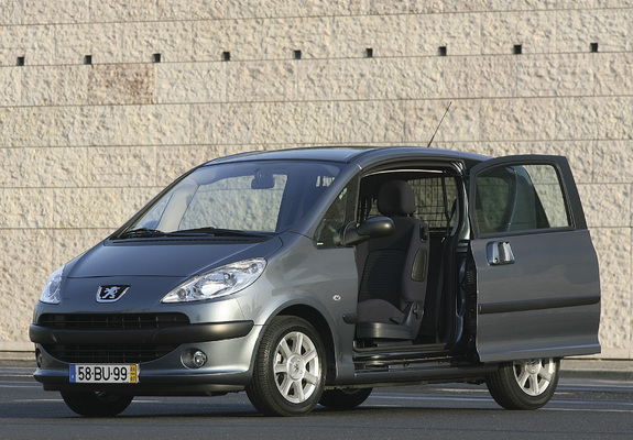 Images of Peugeot 1007 2005–09