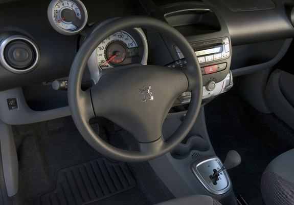 Images of Peugeot 107 5-door 2005–08