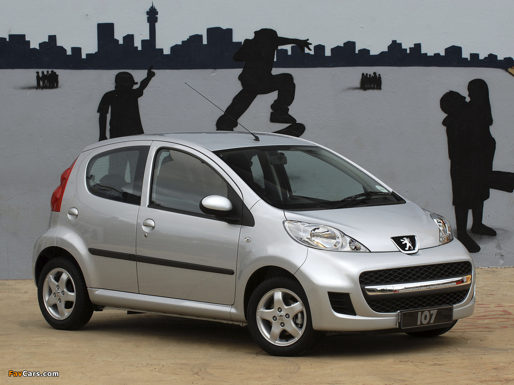 Images of Peugeot 107 5-door ZA-spec 2010–12 (1024 x 768)