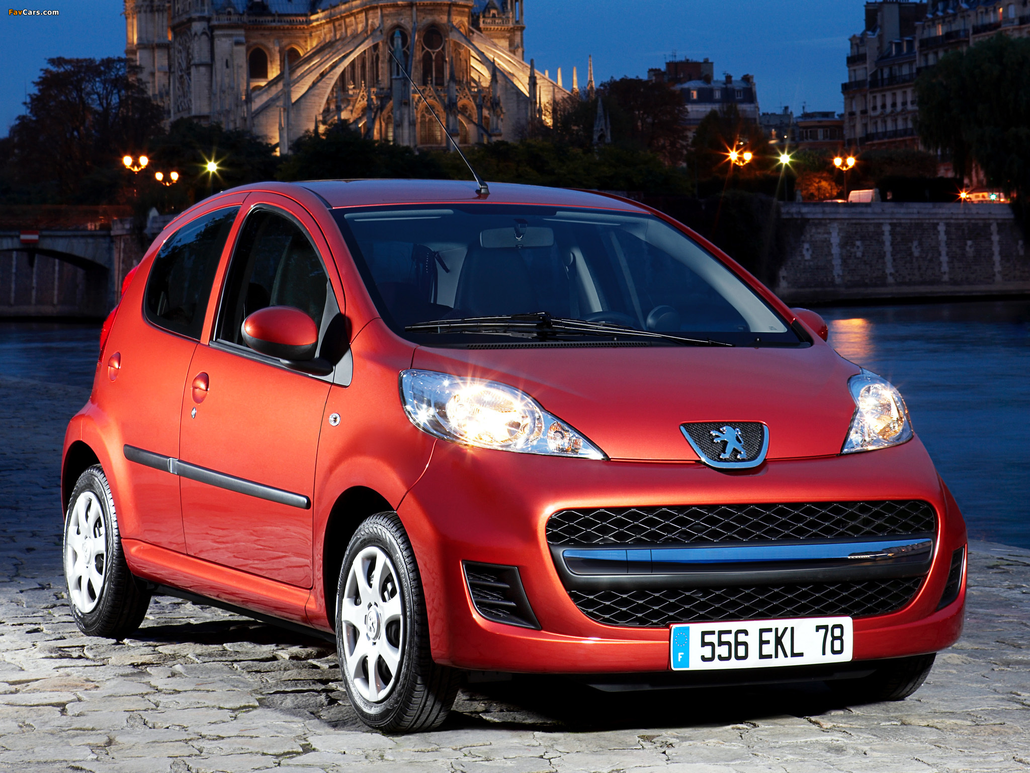 Peugeot 107 5-door 2008–12 wallpapers (2048 x 1536)