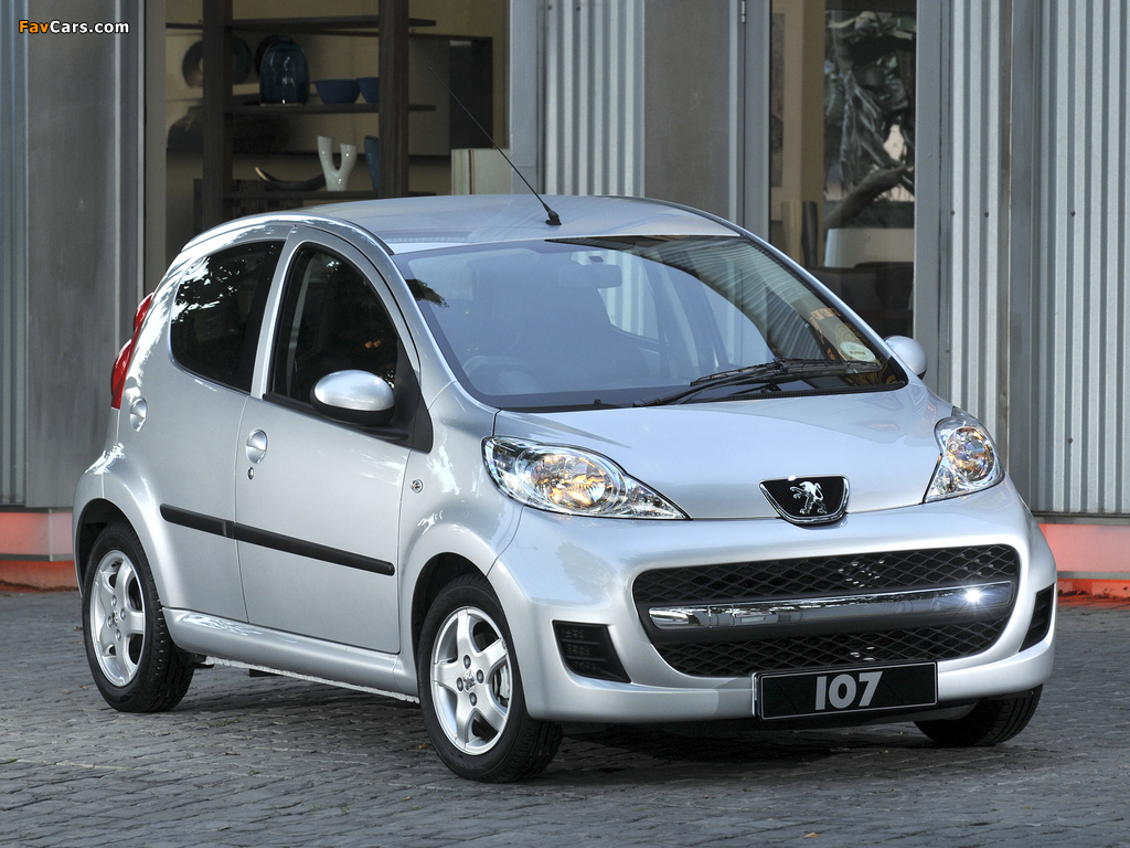 Photos of Peugeot 107 5-door ZA-spec 2010–12 (1024 x 768)