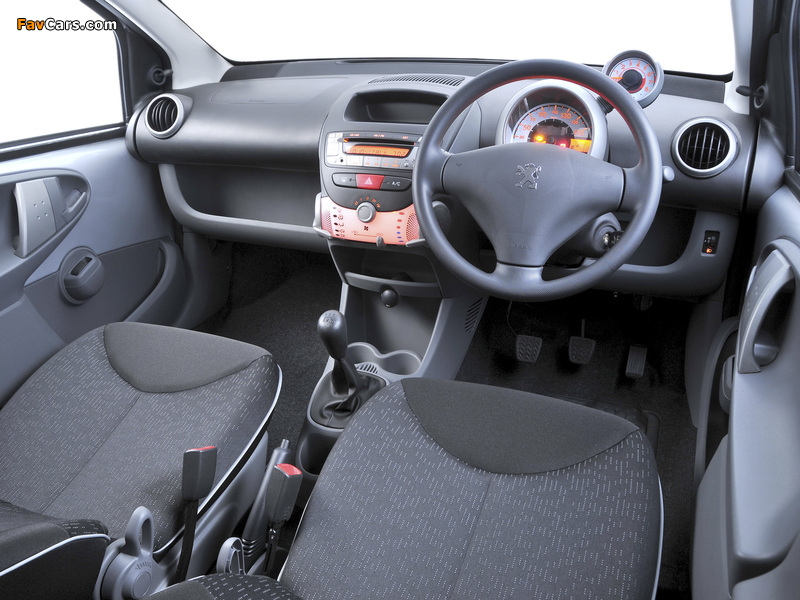 Photos of Peugeot 107 5-door ZA-spec 2010–12 (800 x 600)