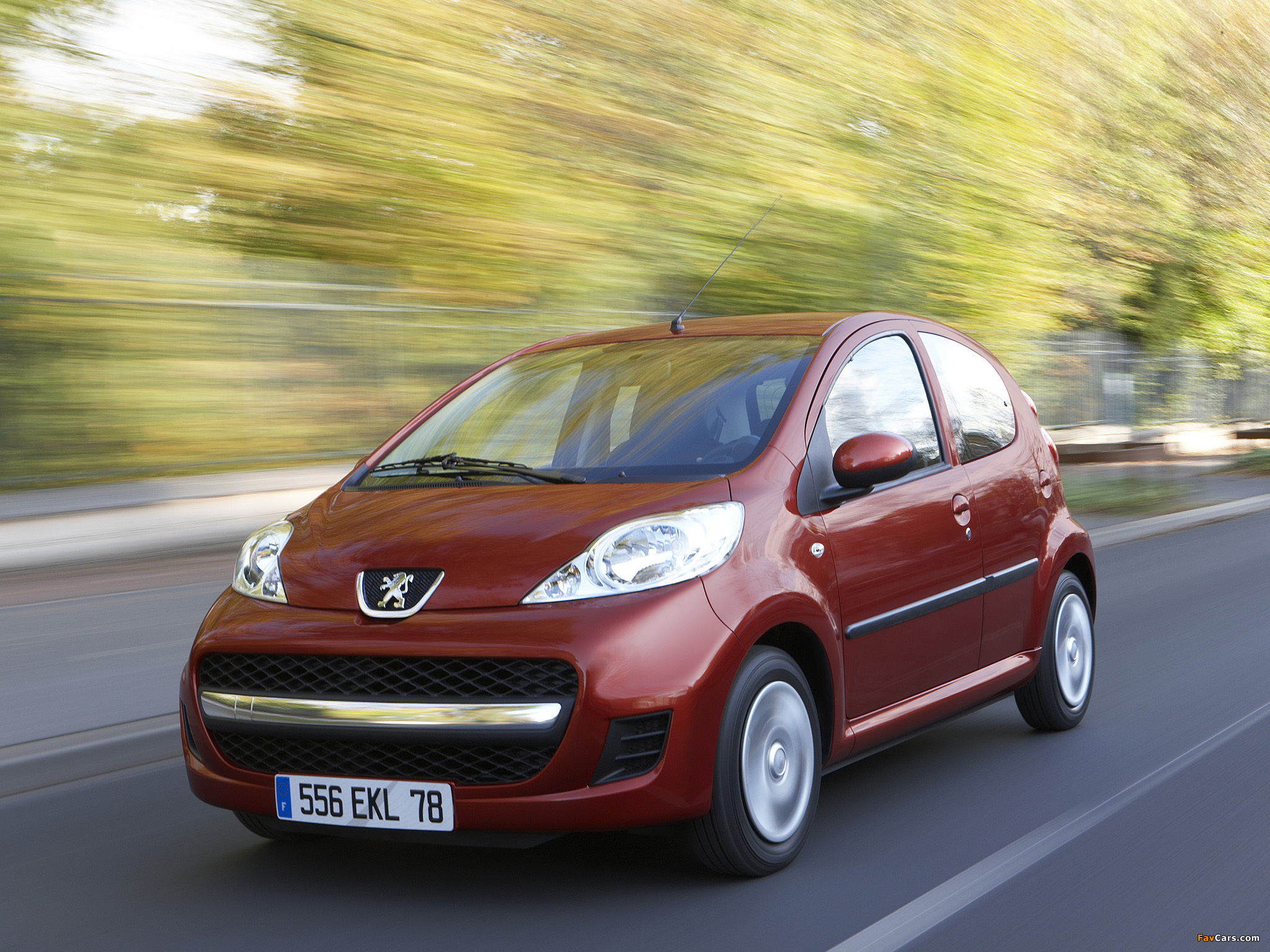 Peugeot 107 5-door 2008–12 wallpapers (2048 x 1536)