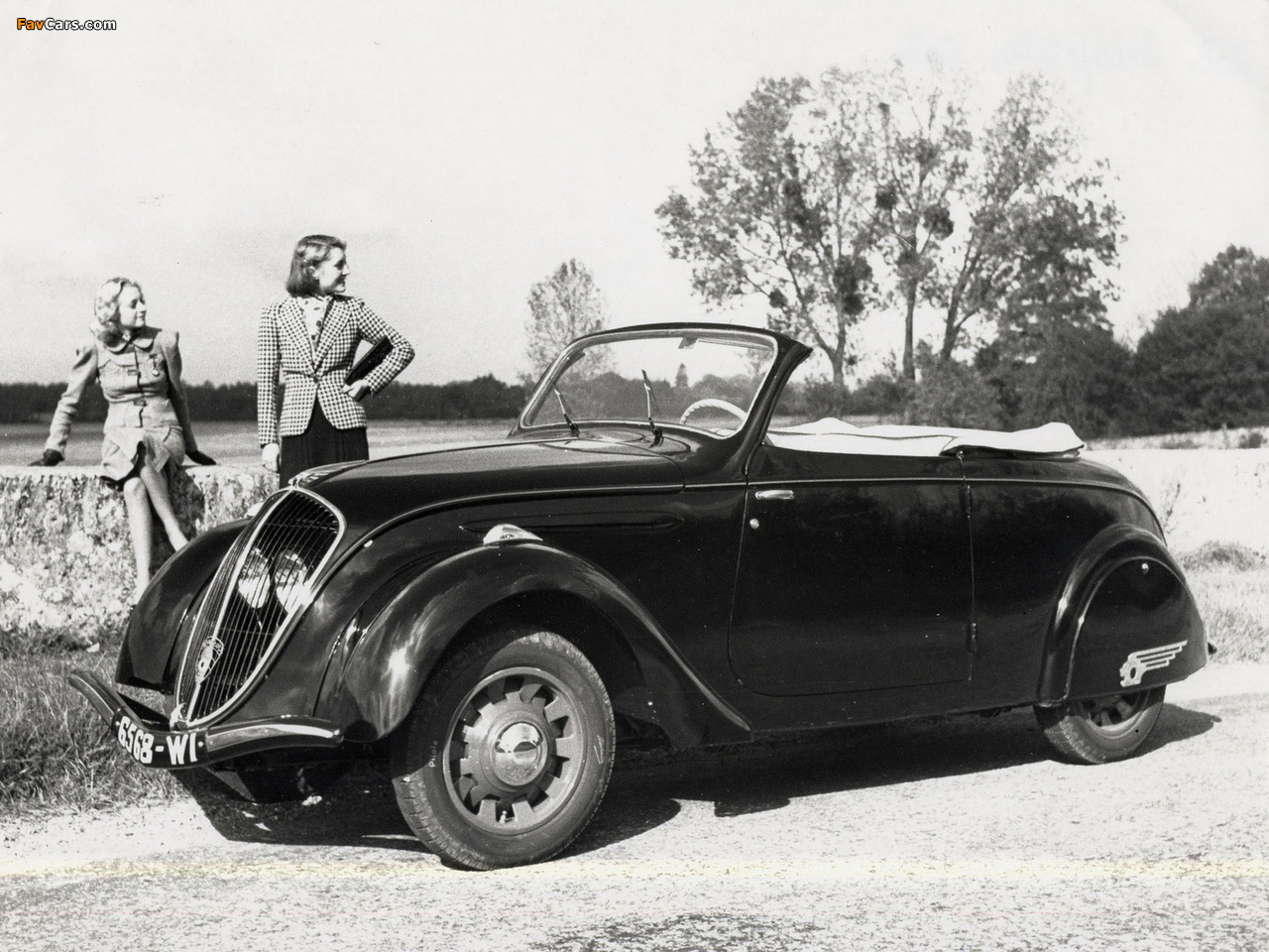 Photos of Peugeot 202 Cabriolet D2 1938–49 (1280 x 960)