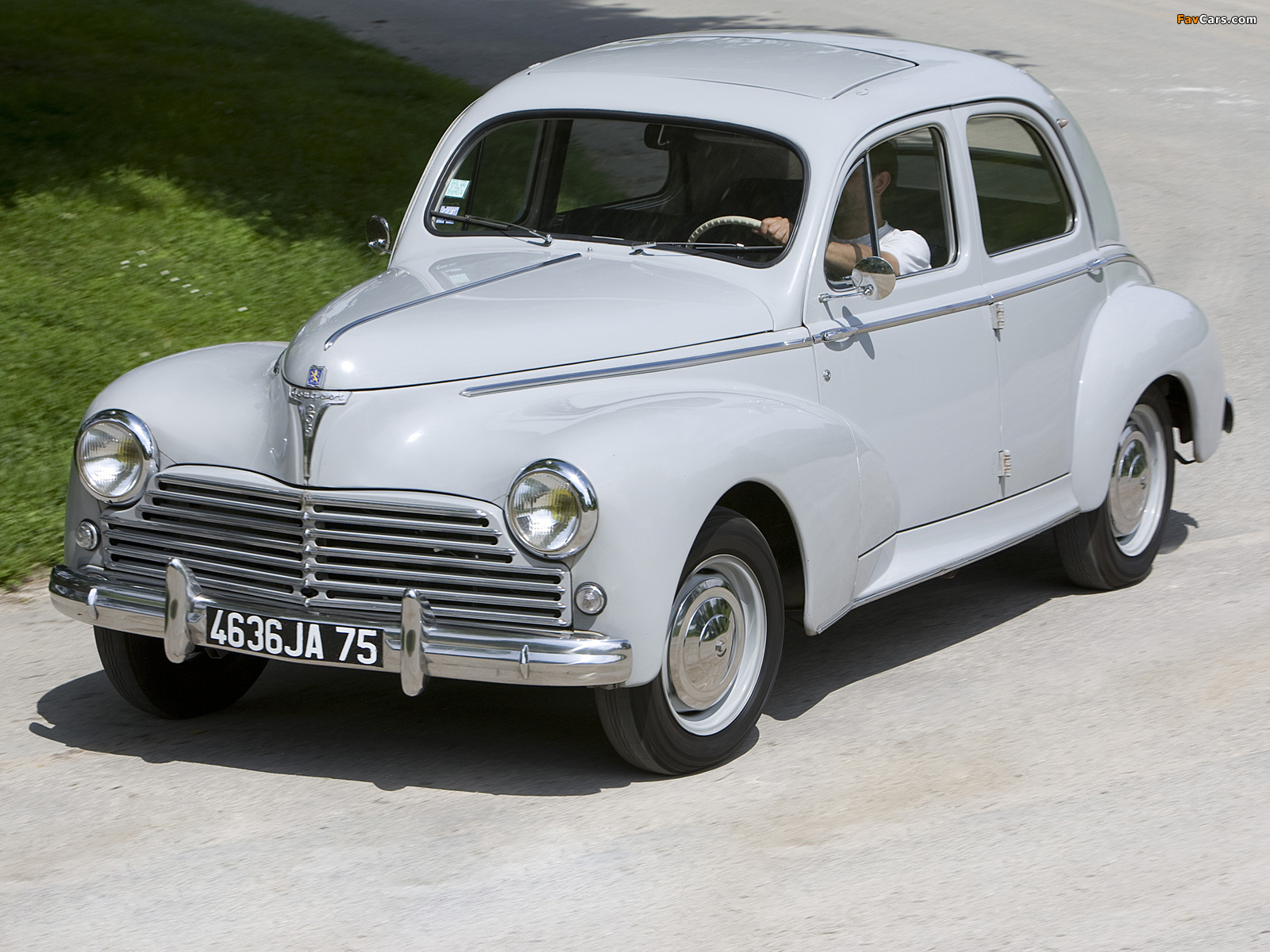 Photos of Peugeot 203 1948–60 (1600 x 1200)